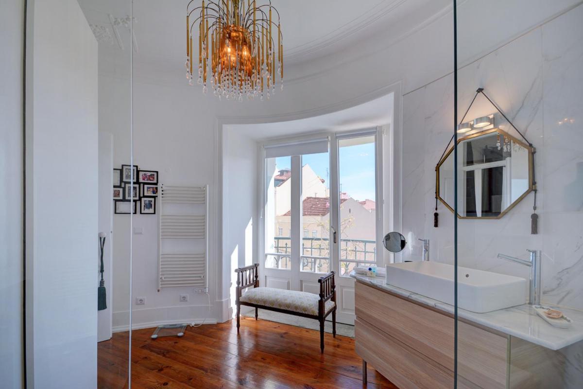 Magnificent Lisbon Apartment By Lovelystay Bagian luar foto